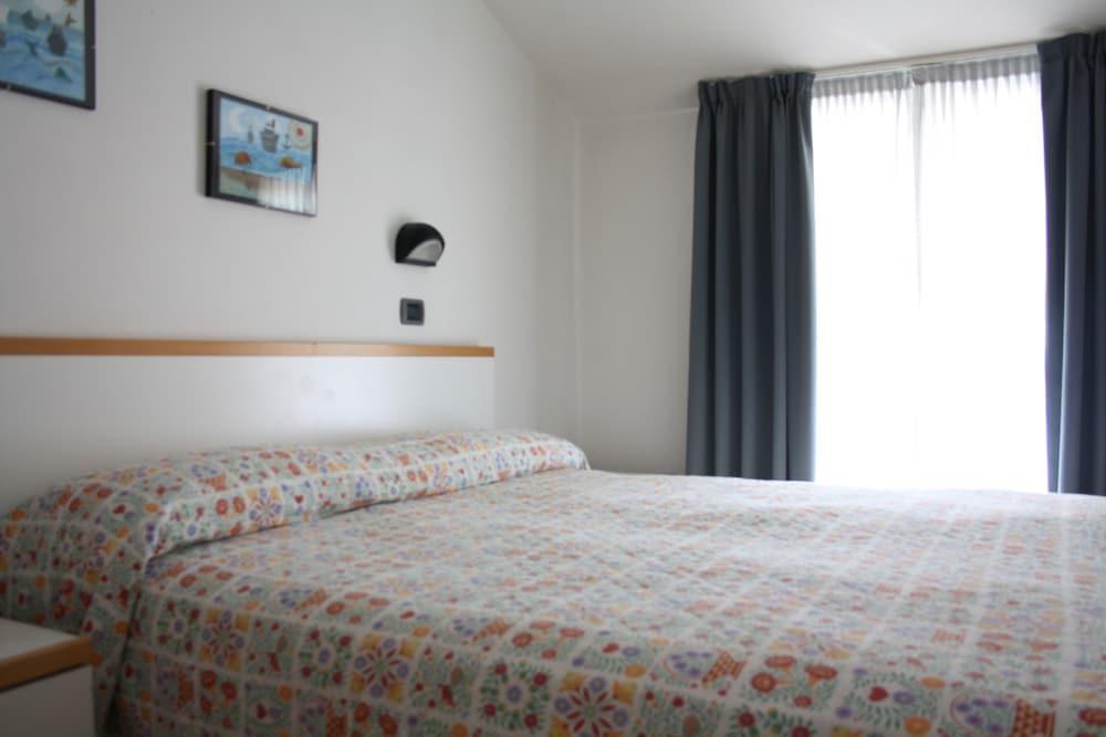 Hotel Villa Dei Gerani Rimini Luaran gambar