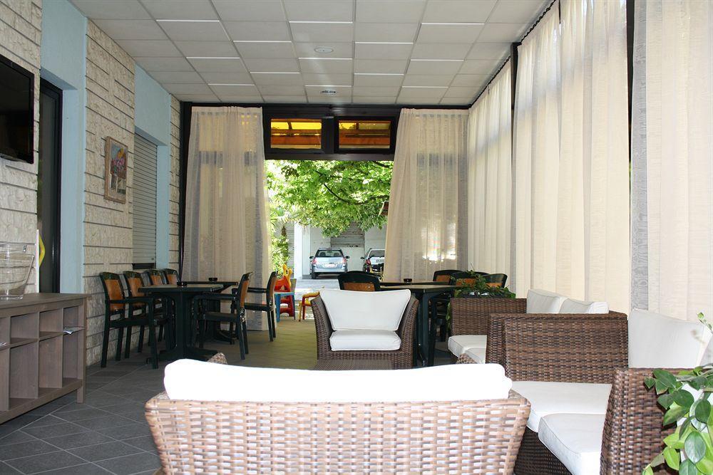 Hotel Villa Dei Gerani Rimini Luaran gambar