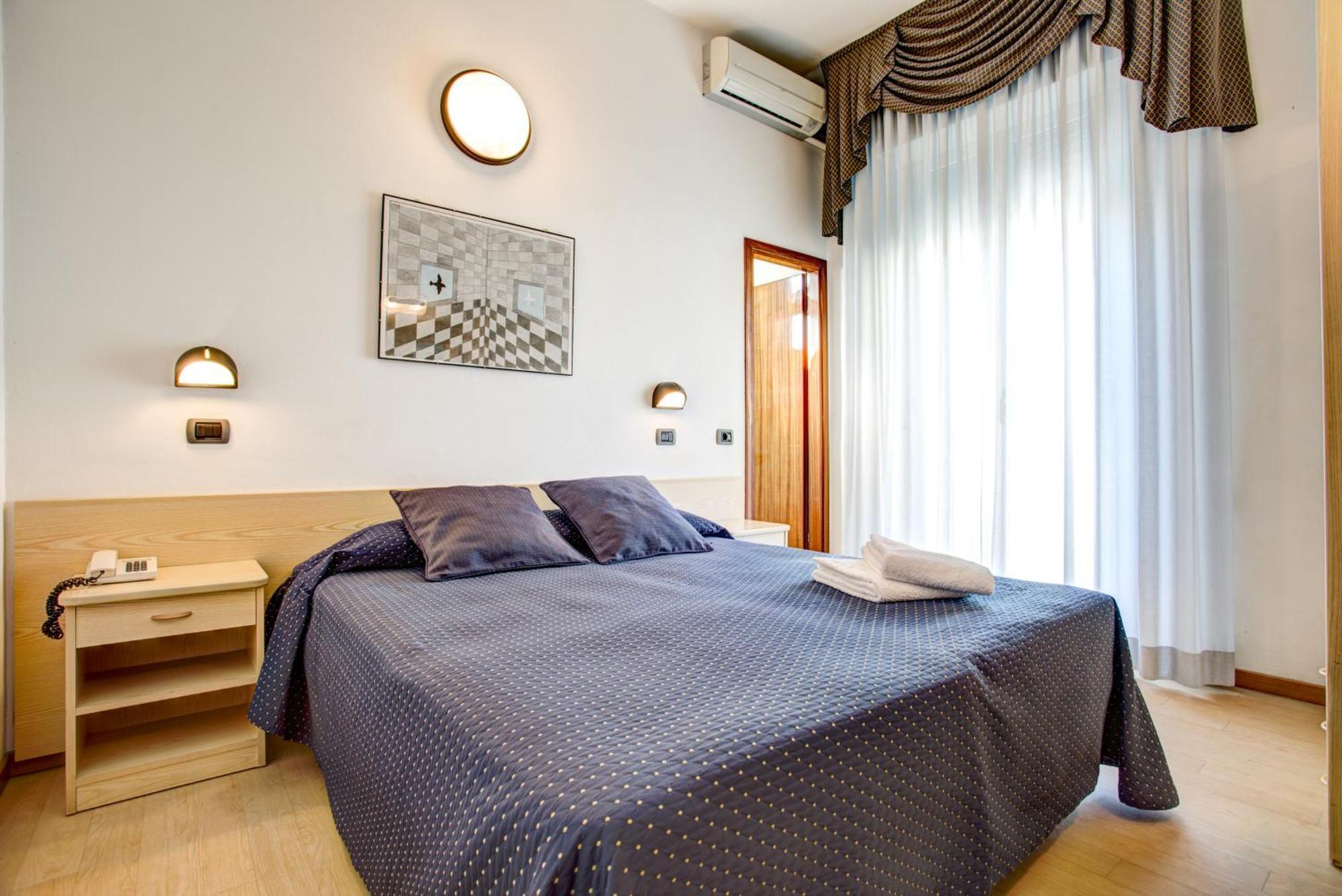 Hotel Villa Dei Gerani Rimini Luaran gambar