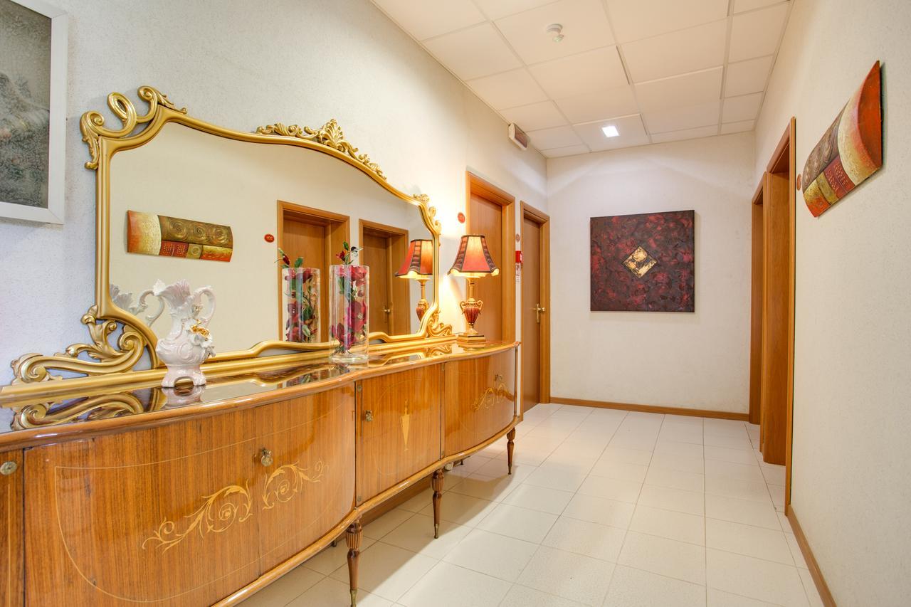 Hotel Villa Dei Gerani Rimini Luaran gambar