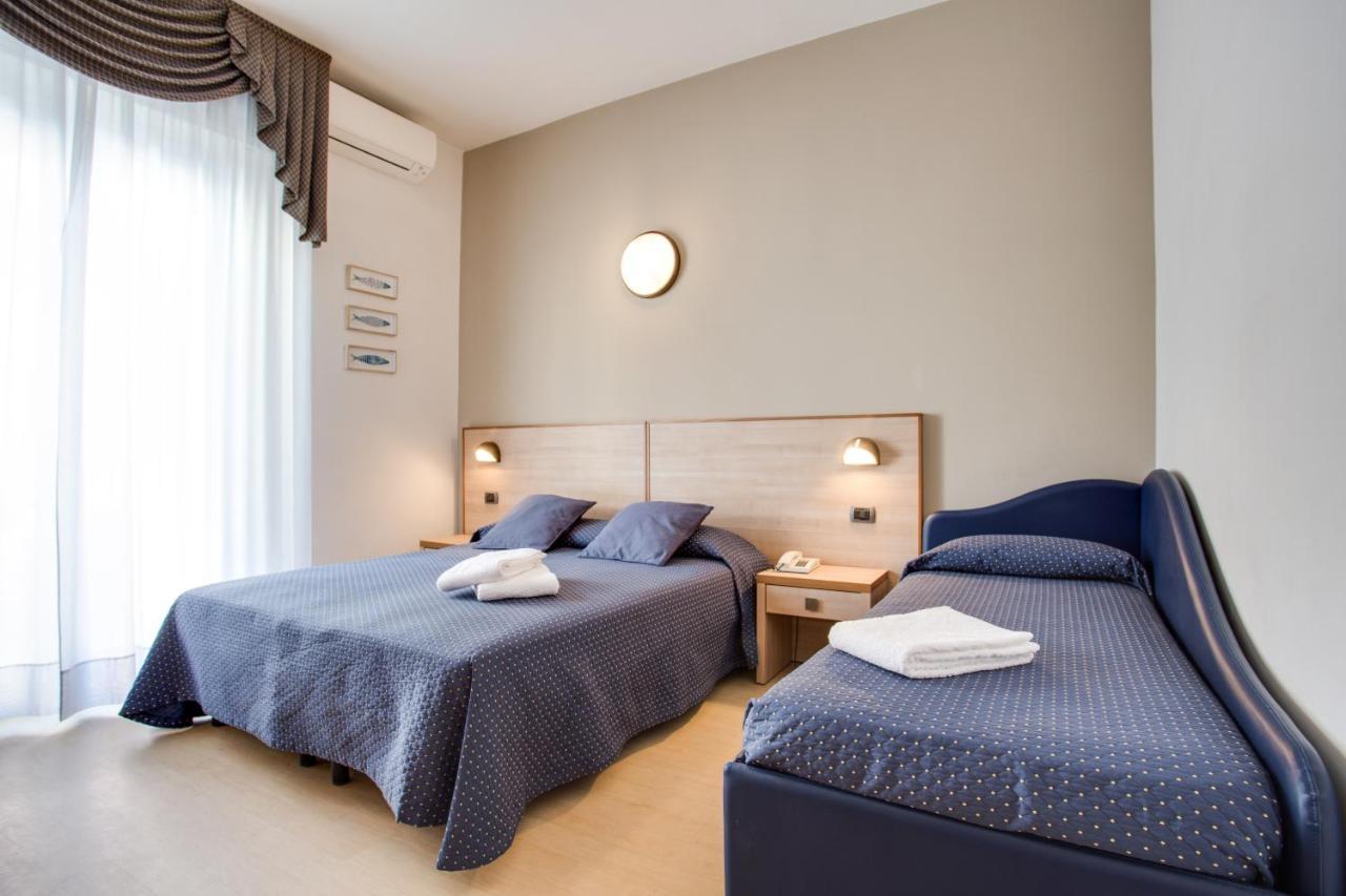 Hotel Villa Dei Gerani Rimini Luaran gambar